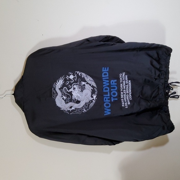 Forever 21 Worldwide Tour Jacket Plus Size 2X - Picture 5 of 8